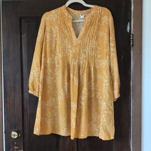 Old Navy Floral Tunic Top